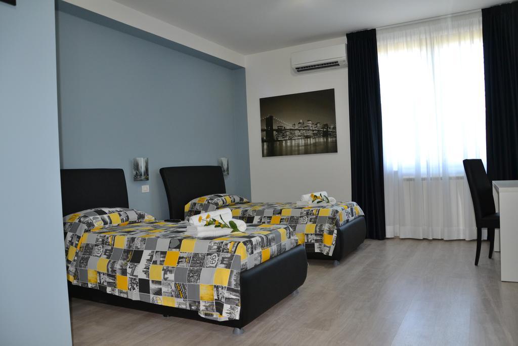 Fly In The World B&B Fiumicino Habitación foto