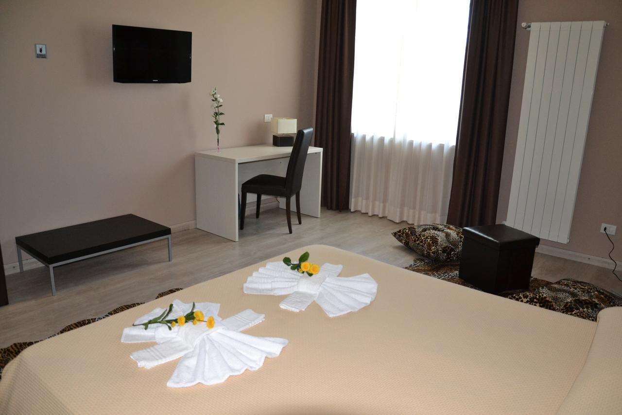 Fly In The World B&B Fiumicino Exterior foto